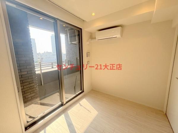 パークフラッツ弁天町駅前の居間・リビング|★綺麗な洋室★