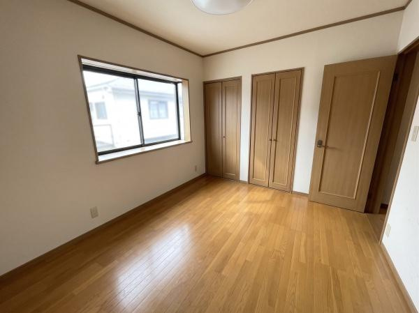 【洋室】 | ※掲載の室内写真は、AI画像処理により家具・小物等を消去または一部加工しています。現況と異なる場合がありますので、現地をご確認ください。