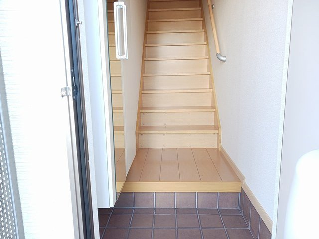 エアリーヒルⅡの玄関|ゆったりとした玄関です