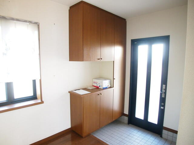 宇都宮市緑４丁目　4ＬＤＫ　中古住宅の玄関