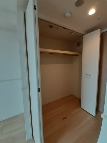 スアヴィス千葉の洗面所