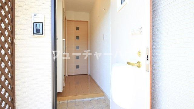 カーサ府中　Ⅱの玄関|シンプルで使いやすい玄関です