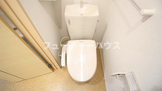 カーサ府中　Ⅱのトイレ|落ち着いたトイレです