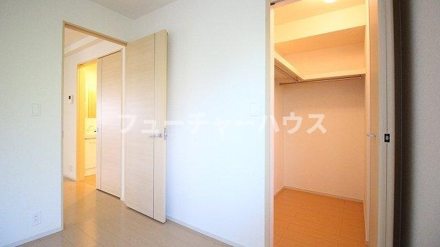 カーサ府中　Ⅱの収納|小物を収納するのに便利です