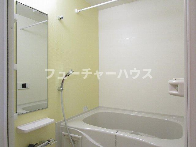 ヴィラ　Ｈ，Ｓの浴室|コンパクトで使いやすいお風呂です
