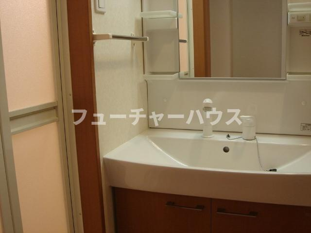 ベルメゾン三ノ町の洗面所|洗髪洗面化粧台