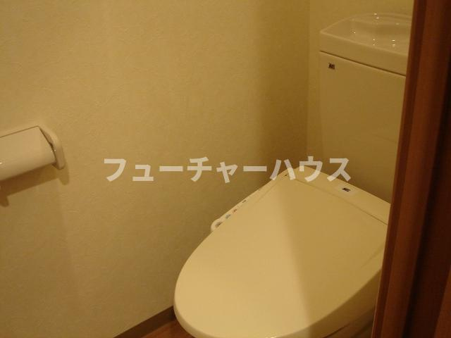 ベルメゾン三ノ町のトイレ|シャワー付トイレ