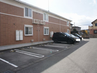 【駐車場】 | ポニーヒルズＢ | 駐車場2台可能です♪