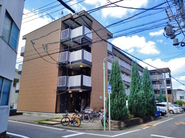 レオパレス菊井の外観