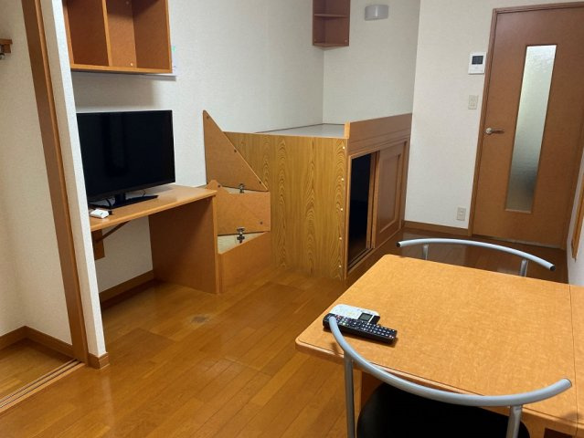 レオパレスマーテルコサージ１２の寝室