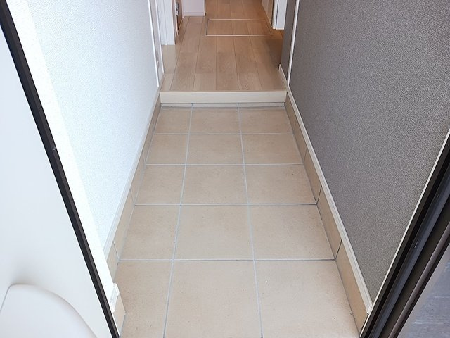 ビオレタＡの玄関