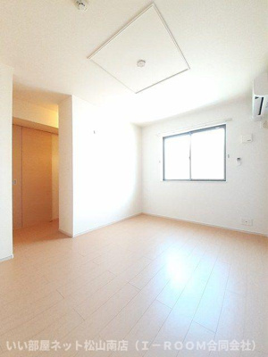 【内装】 | フローリッシュ