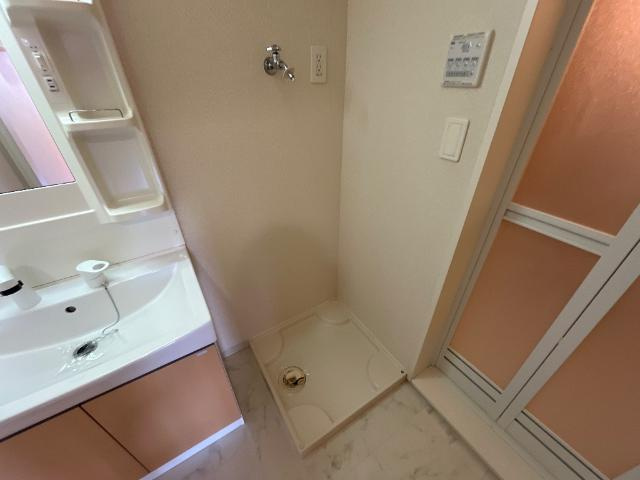 アムールのその他|洗濯機置場