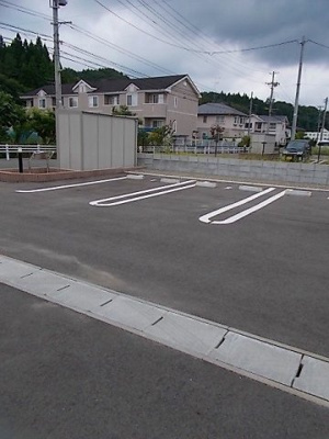 【駐車場】 | サン　ブライト