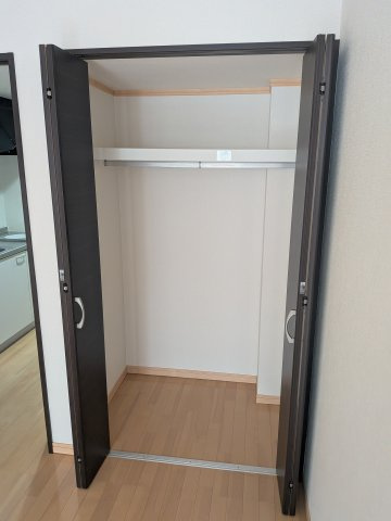 【収納】 | アーク船橋 | お洋服もたくさんしまえます