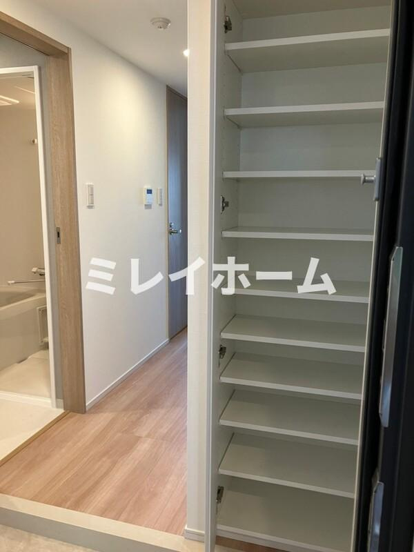 ラグゼナ平和島の玄関