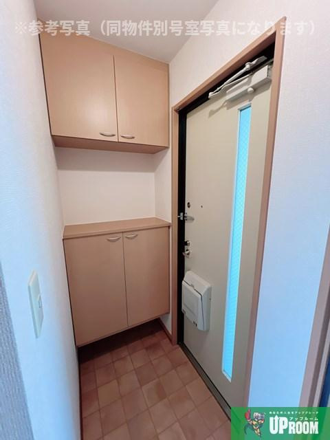 アベニール十六田の玄関