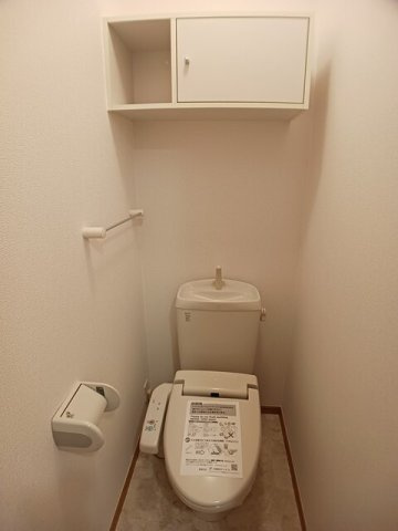ヌーベル　ヴァーグのトイレ|落ち着いたトイレです