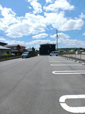 ジェミニ　Ｂの駐車場|駐車スペースもあります