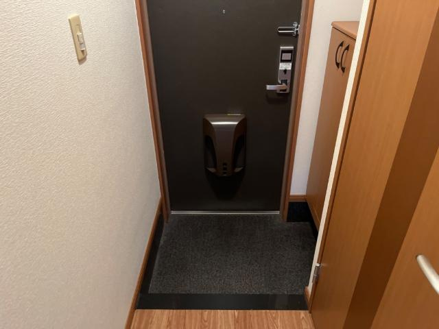 グラン・アムール弐番館の玄関|玄関