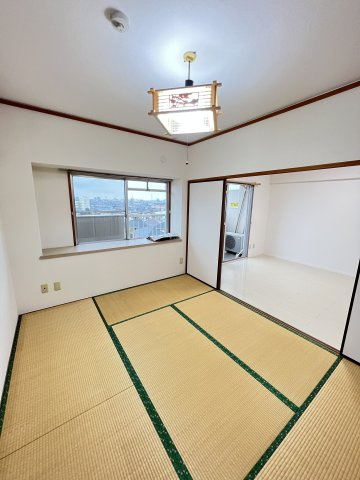 オリエンタル小倉南弐番館（B-16）の和室