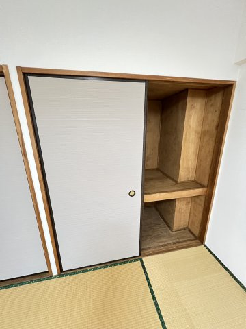 オリエンタル小倉南弐番館（B-16）の収納