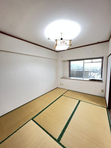 オリエンタル小倉南弐番館（B-16）の和室