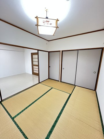オリエンタル小倉南弐番館（B-16）の和室