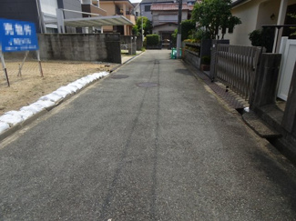 【前面道路含む現地写真】 | 川西市南花屋敷3丁目19の11　建築条件無土地