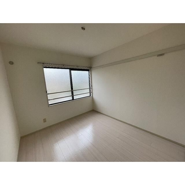 グランドハイツＣ棟の寝室