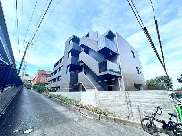 ベルシード野毛山公園の外観