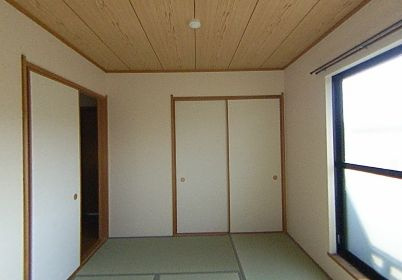 泉北郡忠岡町北出２丁目のハイツの和室|和室があれば、来客や子供用のスペースとして活躍します