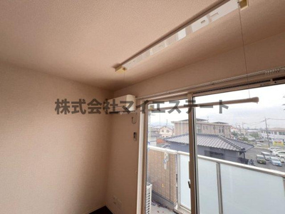 【設備】 | ライジングサンⅢ | 別部屋写真