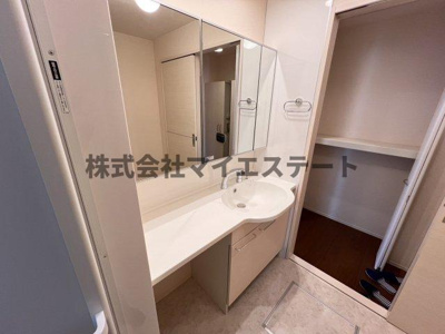 【洗面所】 | ライジングサンⅢ | 別部屋写真