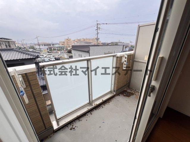 【バルコニー】 | ライジングサンⅢ | 別部屋写真