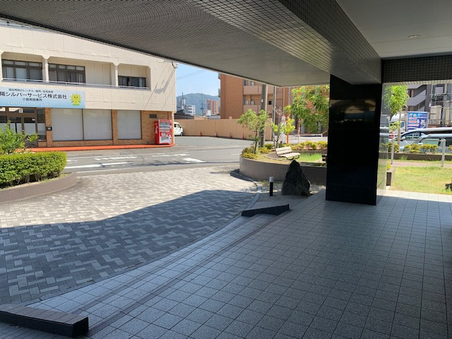 サンライフ下曽根駅前Ⅲ（B-2）のエントランス