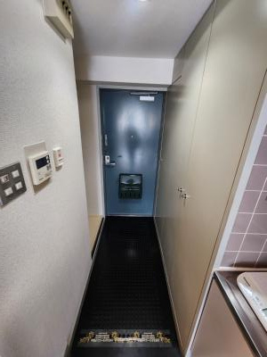 アサヒハイツの玄関