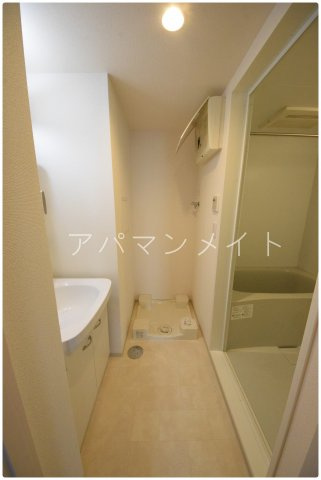 【設備】 | メゾン青空東戸塚 | 室内洗濯機置場です