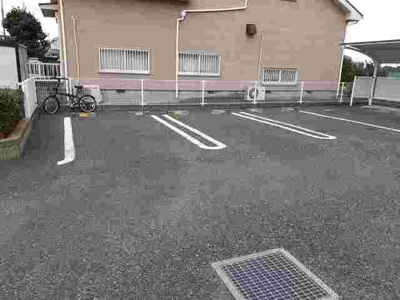 【駐車場】 | ハミングブリーズ