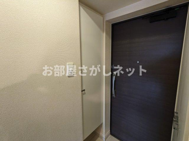プレミアムキューブ東十条アリアの玄関