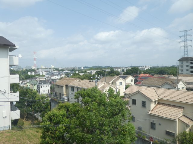 角部屋の為、眺望・陽当たり良好です。