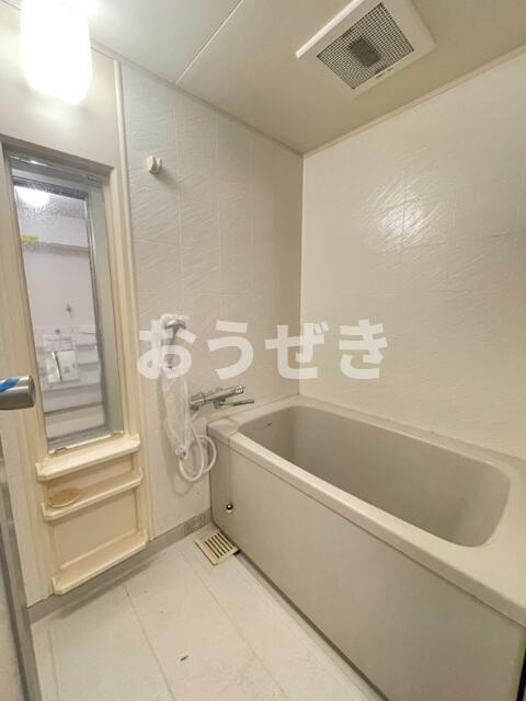 エステハイム横浜の浴室|別号室の写真になりますので現… 