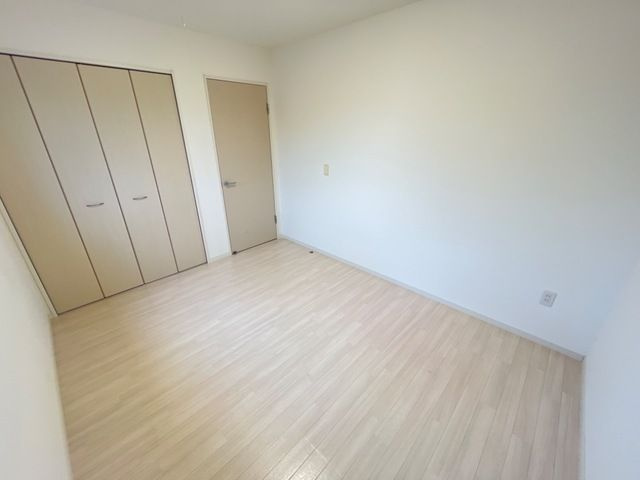 レークサイドⅠ番館の洋室
