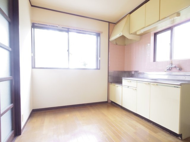 キャピタル岡本の居間・リビング