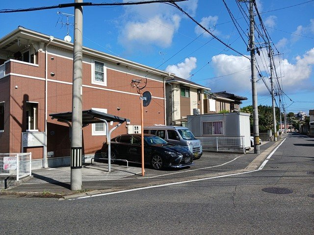 セイバリーライフの駐車場