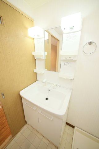 サニーハウス石田の独立洗面台