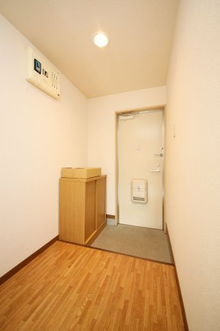 サニーハウス石田の玄関