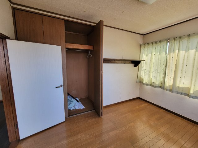 厚木市上古沢の倉庫の内装