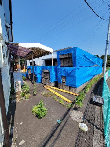 厚木市上古沢の倉庫の外観