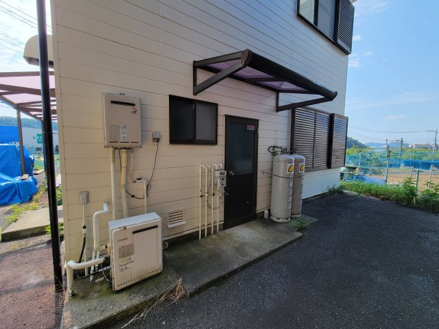 厚木市上古沢の倉庫の外観